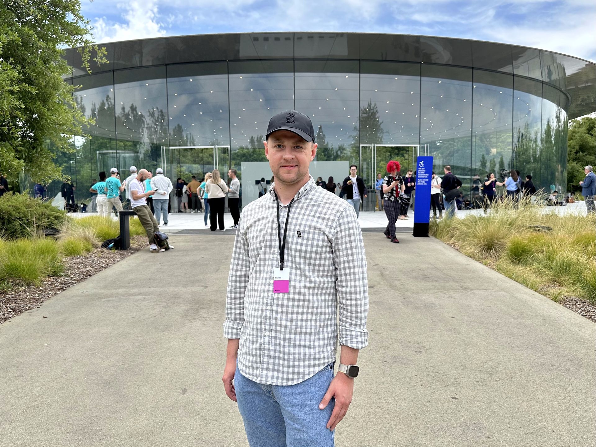 Jedna z niezwykłych, nowoczesnych konstrukcji na terenie siedziby firmy Apple