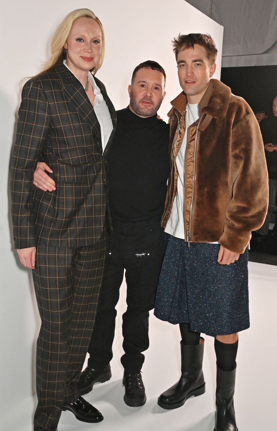 Robert Pattinson założył spódnicę