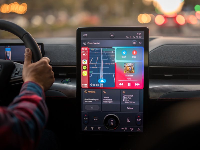 Ford Mustang Mach-E redefiniuje rynek samochodów elektrycznych