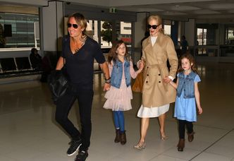 Nicole Kidman z córeczkami i mężem na lotnisku w Sydney! (ZDJĘCIA)