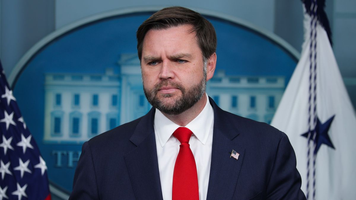 J.D. Vance mówi o ograniczeniu sprzedaży rosyjskiej ropy