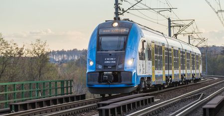 Wichury na południu Polski. Pociąg z ponad setką pasażerów nie wyhamował