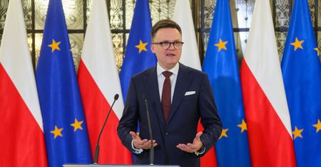 Wracają obrady Sejmu. Hołownia zapowiada działania
