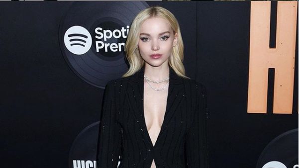 Dove Cameron niczym superbohaterka.