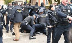 Obława w Chicago. Nieznany sprawca ostrzelał agentów straży granicznej