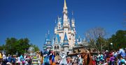 Odwiedziły Disney World. Obsługa kazała im się przebrać