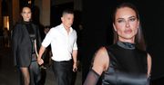 Mroczna Adriana Lima wkracza na uroczystą kolację u boku partnera. W końcu przypomina siebie?