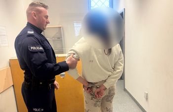 Brutalny atak na pracownicę sklepu. Zatrzymano 19- i 20-latkę