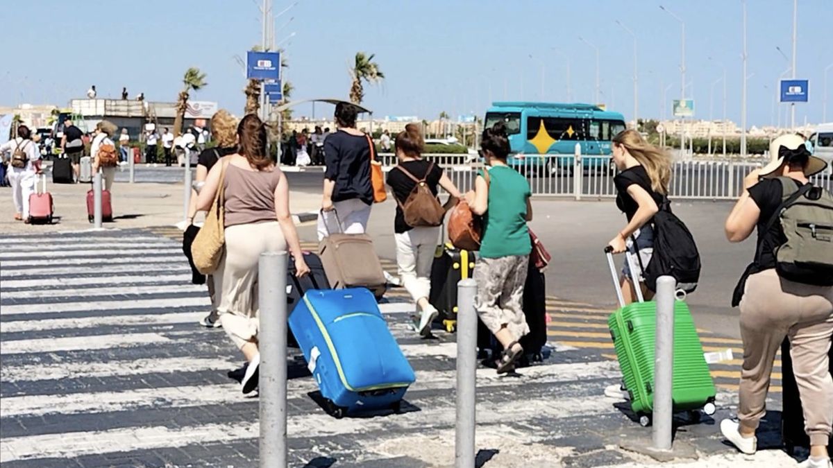 Klienci upadłego biura podróży domagają się pieniędzy 