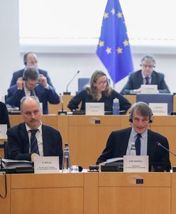 Najwyższy rangą urzędnik PE odchodzi. "Tajne rozmowy"