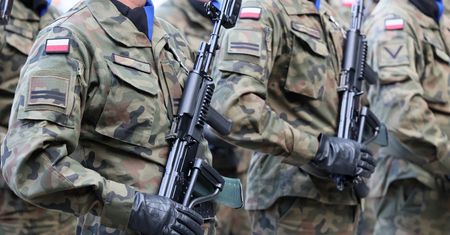 Zbrojenia i atom napędzają polski biznes. Miliardowe umowy