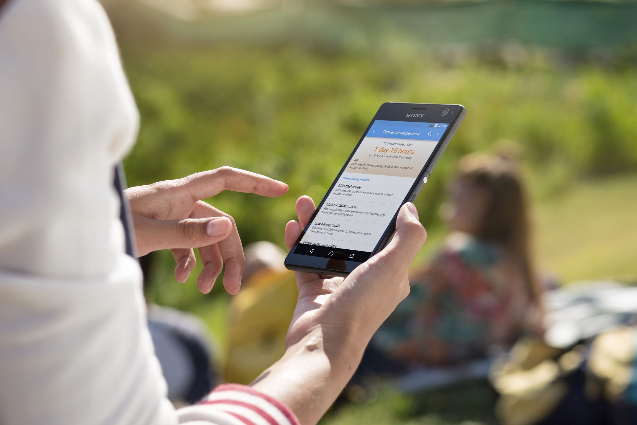 Sony Xperia C4 oficjalnie. Japończycy znowu celują w selfie 3