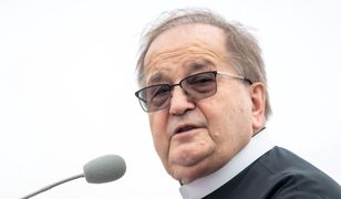 Strajk kobiet. Protest przed Radiem Maryja. O. Tadeusz Rydzyk: najpierw aborcja, potem eutanazja