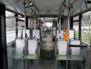 Nieprzytomna kobieta w autobusie w Jaworznie. Nikt nie zareagował