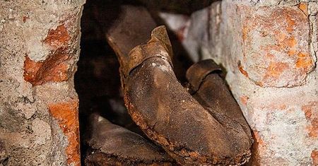 Warszawa. Każdy ma swój skarb. Buty z Fabryki Norblina ukrywały się długo