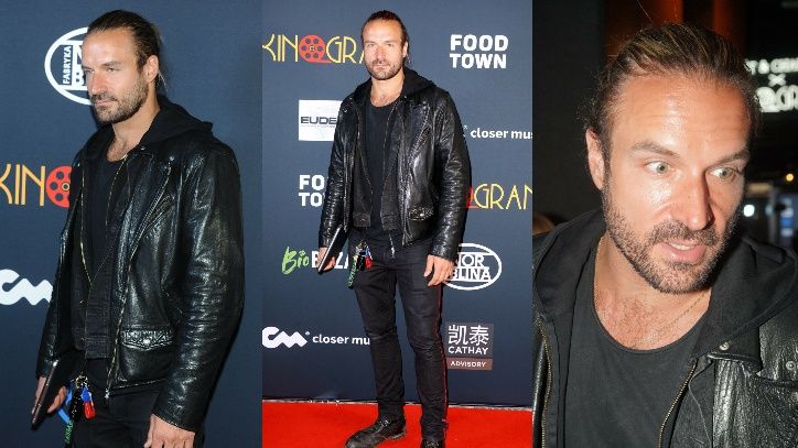 Piotr Stramowski korzysta z życia SINGLA, brylując w skórze na premierze filmu superbohaterskiego