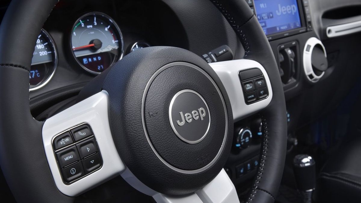 Wnętrze Jeepa Wranglera Polar (2014)