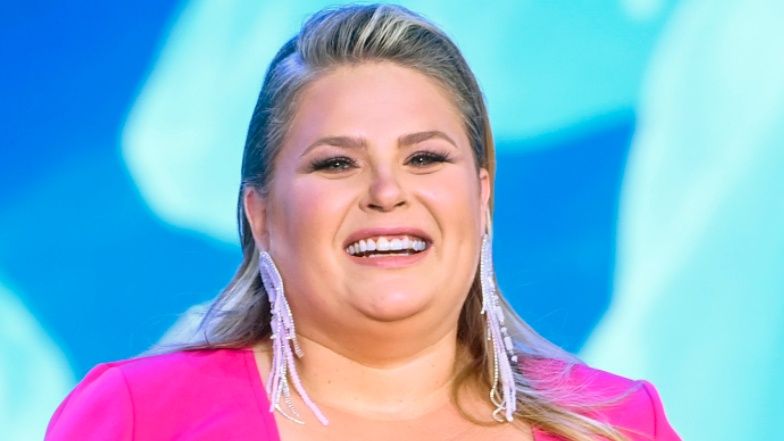 Elżbieta Romanowska pozuje w stroju kąpielowym