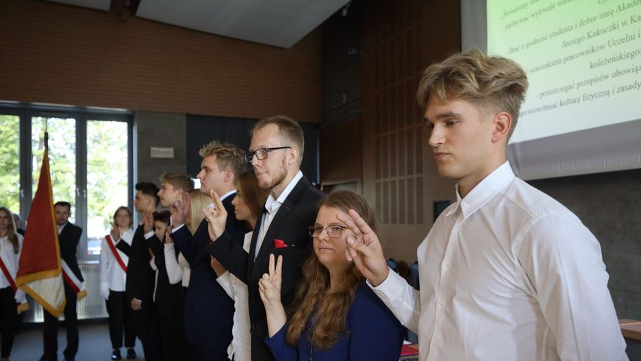 Najpopularniejszy kierunek podczas tegorocznej rekrutacji na AWF w Katowicach to fizjoterapia