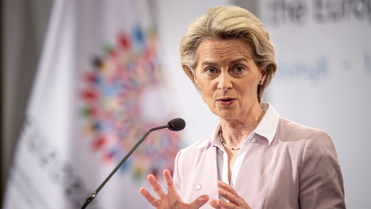 LITOMYSL, CZECH REPUBLIC - JULY 1: Czech Prime Minister Petr Fiala (not seen) and European Commission President Ursula von der Leyen during the press conference following the meeting of the Czech Government and the European Commission on the occasion of the opening of the Czech EU Presidency in Litomysl, Czech Republic on July 1, 2022. The Czech Republic's second presidency of the European Council begins on 01 July. (Photo by Lukas Kabon/Anadolu Agency via Getty Images)
