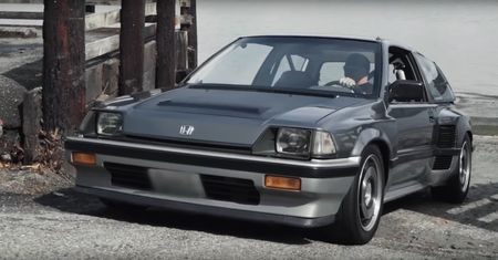 Honda Civic z centralnie umieszczonym V6. Właściciel wymyślił genialną historię
