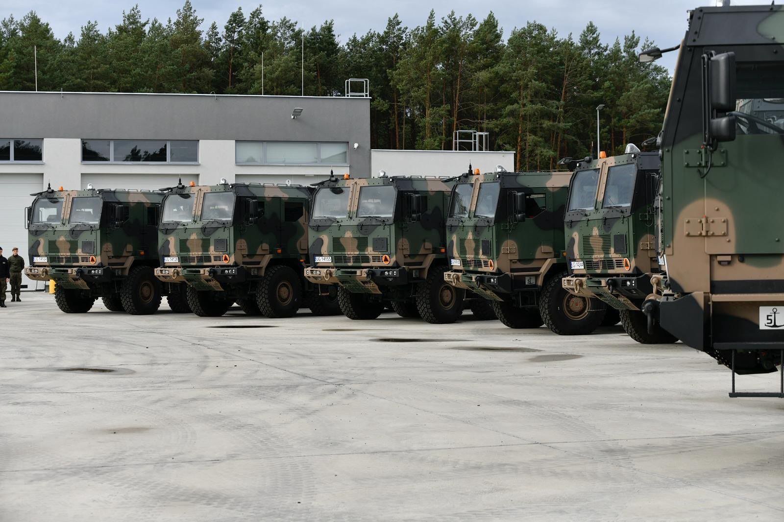 Dotarły. Nowe wyrzutnie rakietowe w polskiej armii