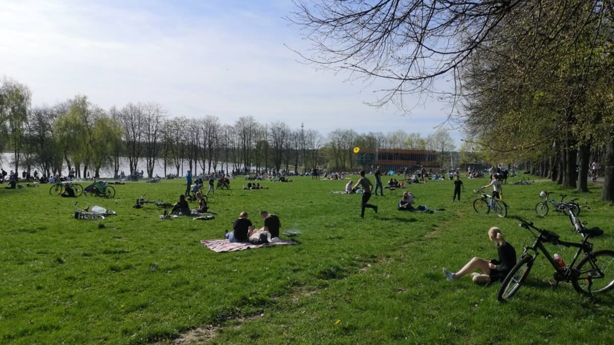 Niedziela nad Zalewem Zemborzyckim
