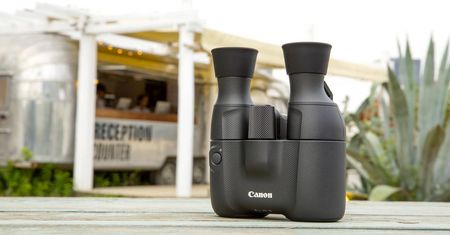 Najlżejsza lornetka ze stabilizacja obrazu: Canon 8X20 IS