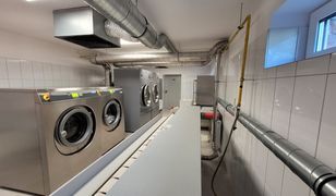 Sosnowiec. Caritas otworzył pralnię, ma za zadanie nie tylko prać brudy