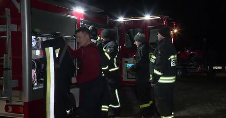 Dwóch 14-latków utknęło na bagnach w gminie Warta w Łódzkiem. Akcja ratunkowa trwała kilka godzin