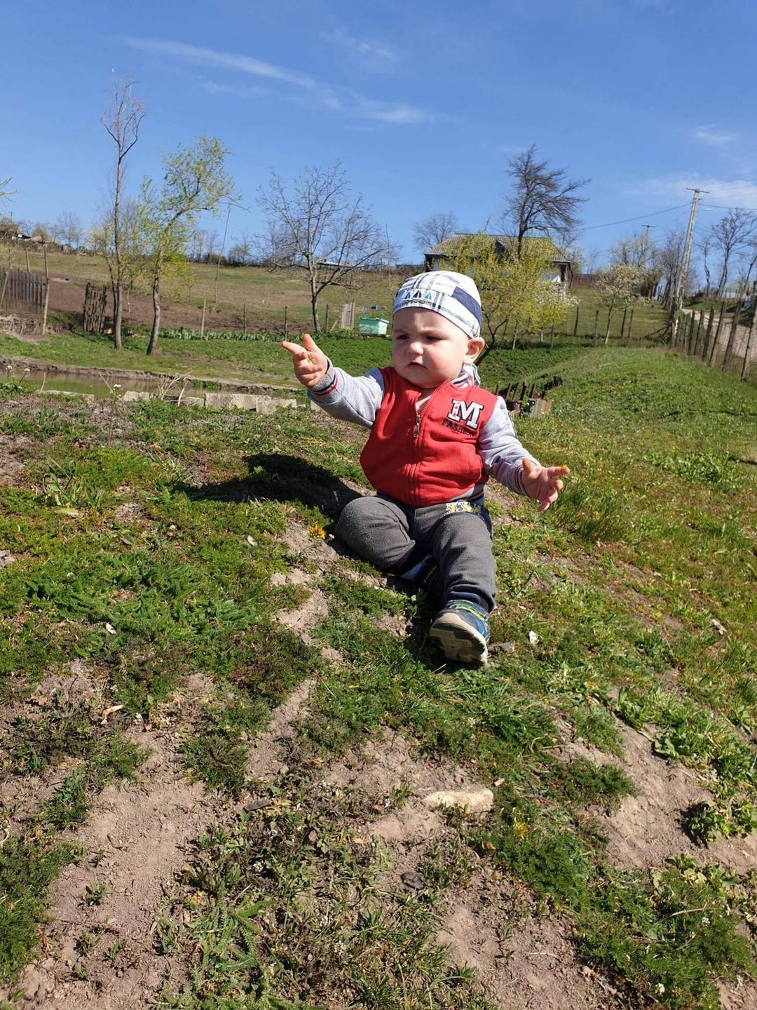Początkowo przypuszczano, że dzieci zatruły się środkiem owadobójczym