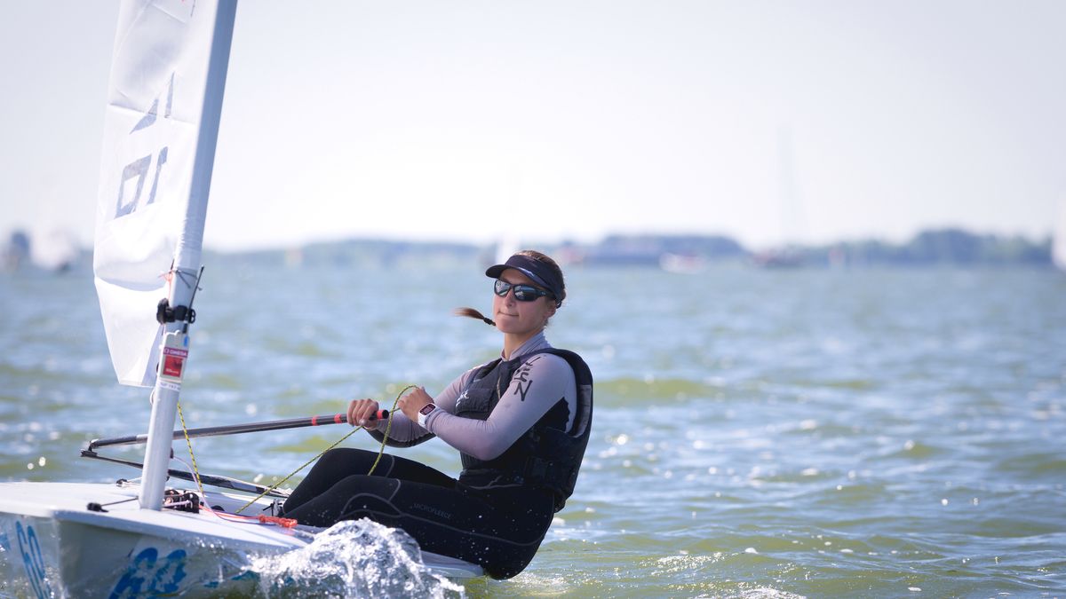 Materiały prasowe / Klaas Wiersma Media / Delta Lloyd Regatta / Na zdjęciu: Magdalena Kwaśna na jachcie olimpijskiej klasy Laser Radial