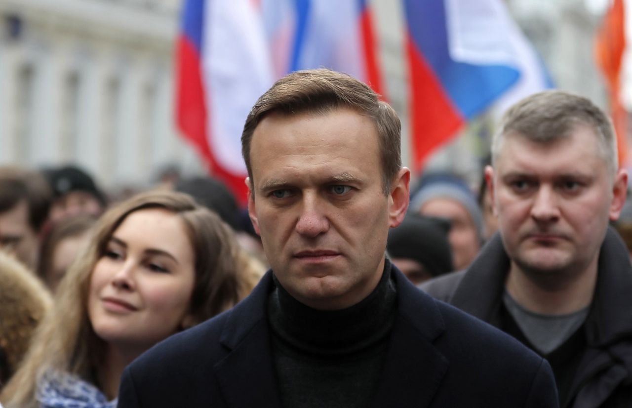 Aleksiej Nawalny skazany. "Wiedział, że trafi za kratki"