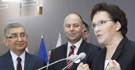 Premier Kopacz pogodzi skłócone partie? Zaprosiła liderów na spotkanie
