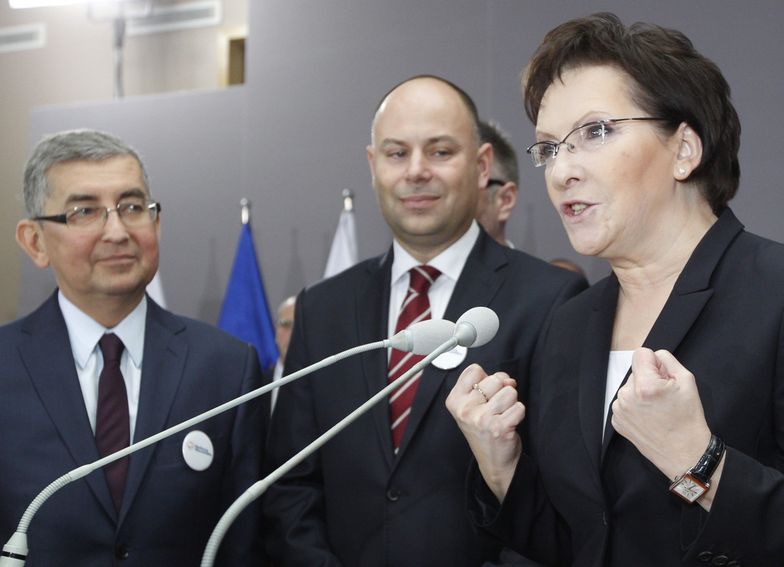 Premier Kopacz pogodzi skłócone partie? Zaprosiła liderów na spotkanie