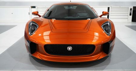 Jaguar C-X75 po 14 latach wyjedzie na drogi. Jest tylko jedno "ale"