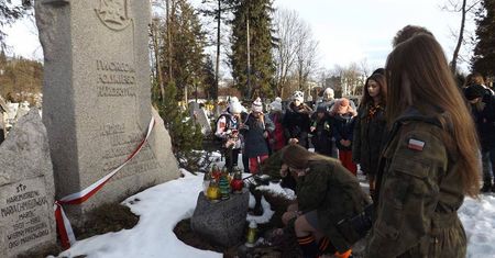 Betlejemskie Światło Pokoju dotarło do Ostrowca Świętokrzyskiego