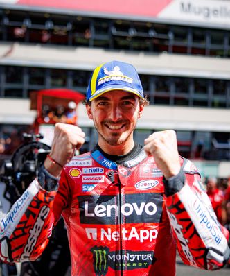 Dublet Ducati na własnej ziemi. Bagnaia odrabia straty w "generalce" MotoGP