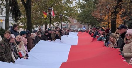 2 maja we Włocławku: stumetrowa flaga i koncert patriotyczny
