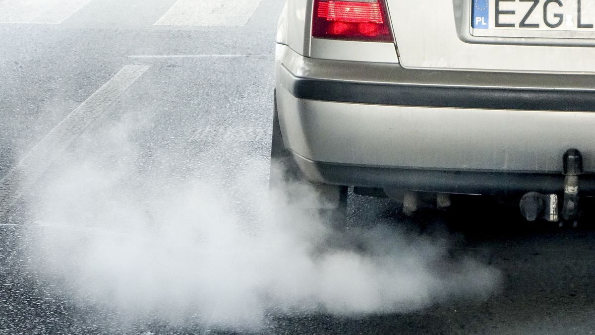 Przeciętna emisja auta daleka jest od wymaganych 95 g CO2 na kilometr
