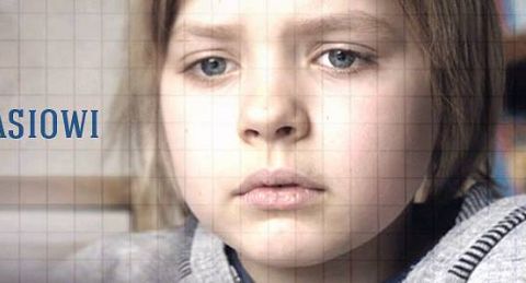 Zero z kartkówki - Fundacja Dzieci Niczyje ostrzega przed przemocą domową (wideo)