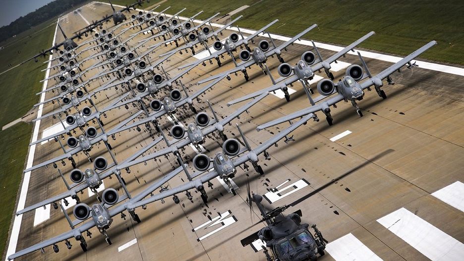 A-10 Thunderbolt II na płycie lotniska