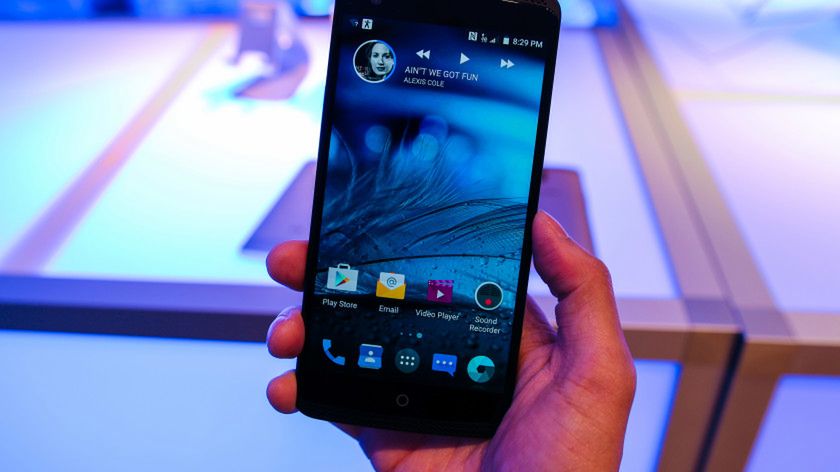 ZTE Axon oficjalnie zaprezentowany. Jest czego zazdrościć Amerykanom 6
