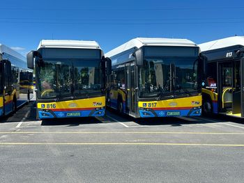 18 autobusów wodorowych dla Płocka. Pierwszy pojazd już na trasie