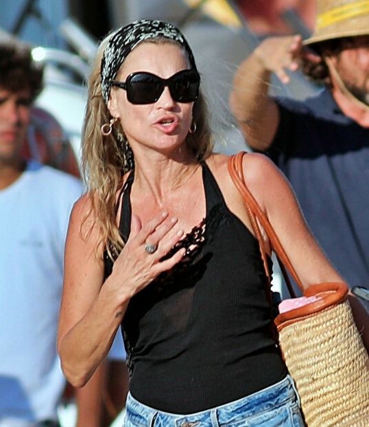 Kate Moss wypoczywa na Formenterze u boku córki