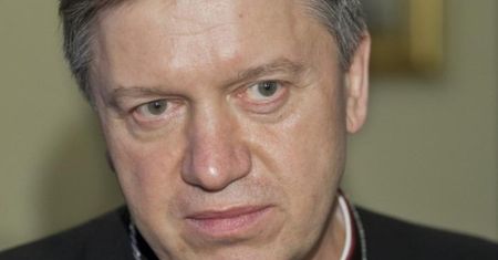 Arcybiskup apeluje o pomoc frankowiczom i wolne niedziele