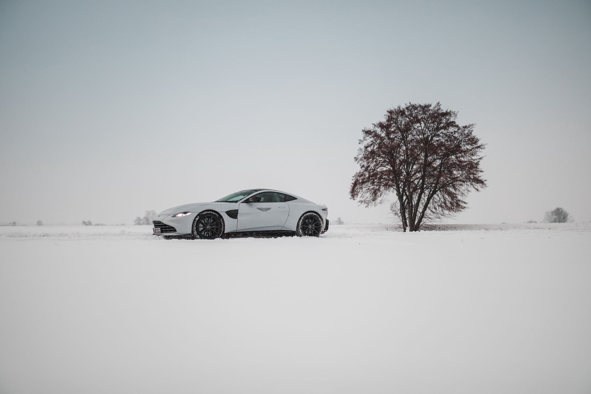 Aston Martin Vantage (2022)