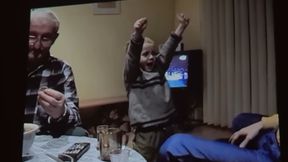 Poznajesz? Pokazał filmik z dzieciństwa