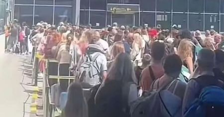 Ogromna awaria w Hiszpanii. Opóźnienia lotów i pasażerowie zostawieni na lotnisku
