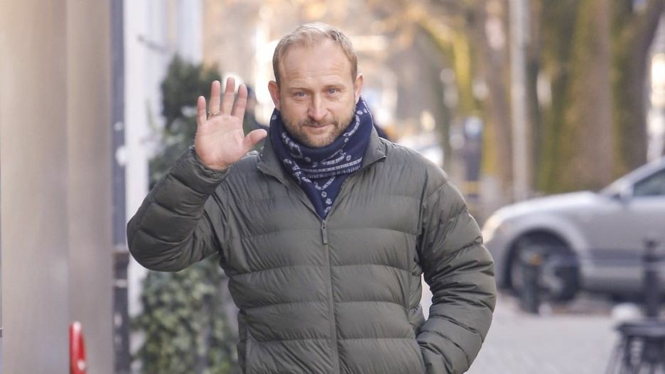 Zajrzyjcie do naszej galerii i zobaczcie, jak dziś wygląda Sonia Szyc, 20-letnia już córka Borysa Szyca. Jest bardzo podobna do ojca. Na jej twarzy można dostrzec rysy znanego aktora. Sonia ma również uśmiech po tacie &gt;&gt;&gt;&gt;